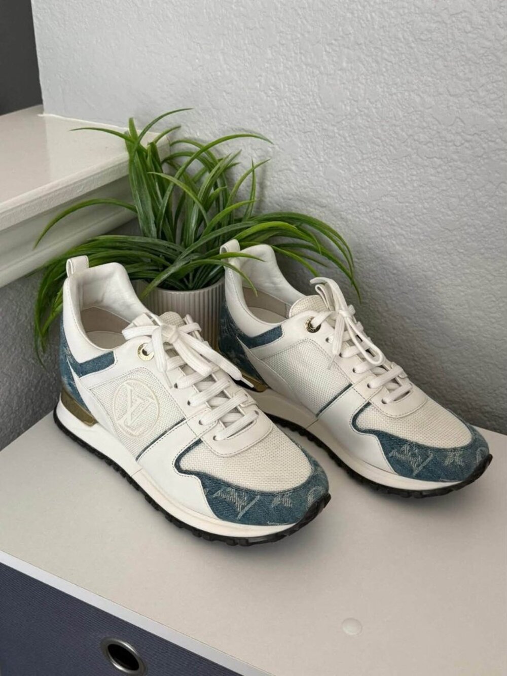 Louis Vuitton Run Away Sneakers Monogram Denim White Blue Size 37 Authentic